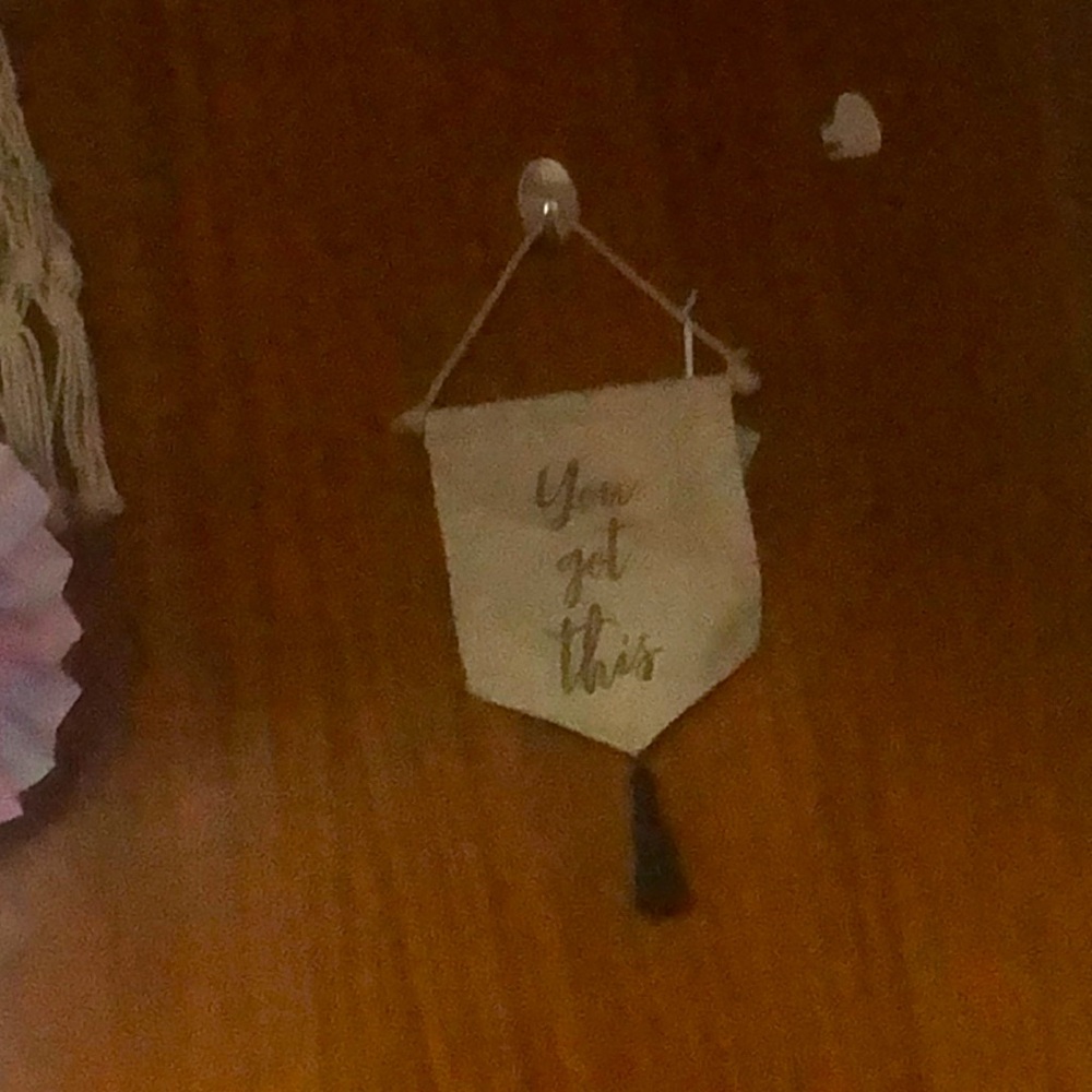 You got this burlap flag/ decorative display
